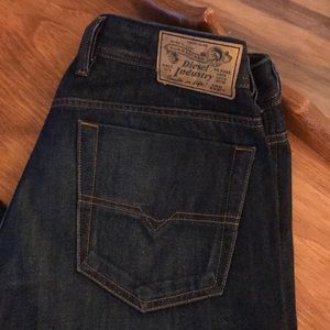 Men’s diesel industry jean